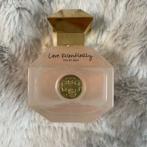 Tory Burch - Love Relentlessly